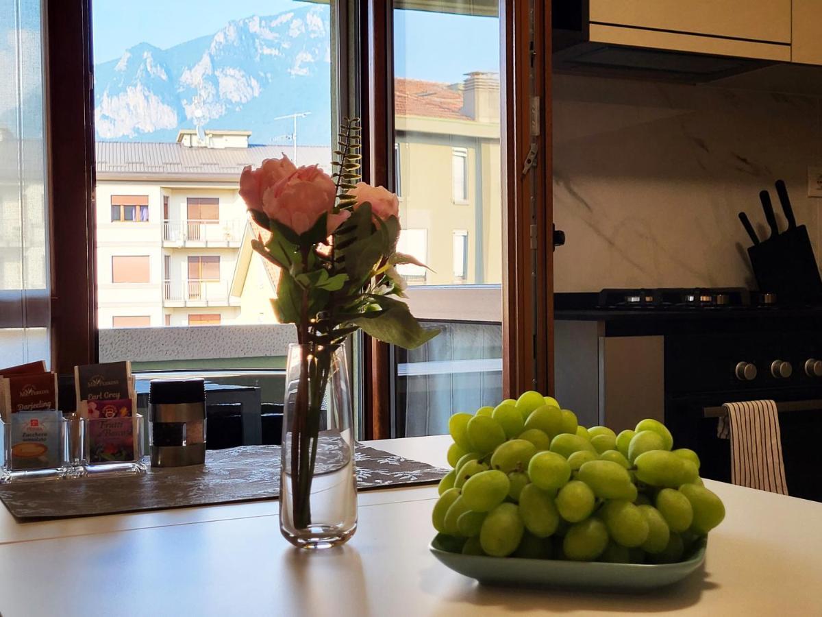 Casa Lariana Διαμέρισμα Lecco Εξωτερικό φωτογραφία