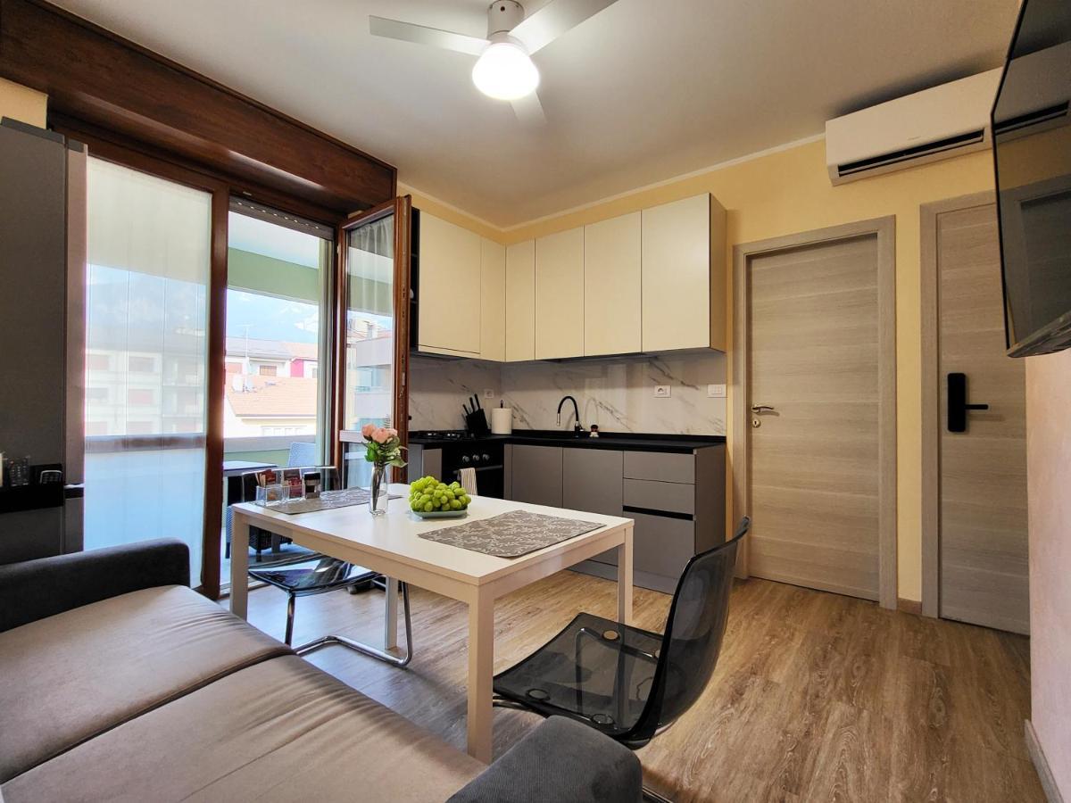 Casa Lariana Διαμέρισμα Lecco Εξωτερικό φωτογραφία